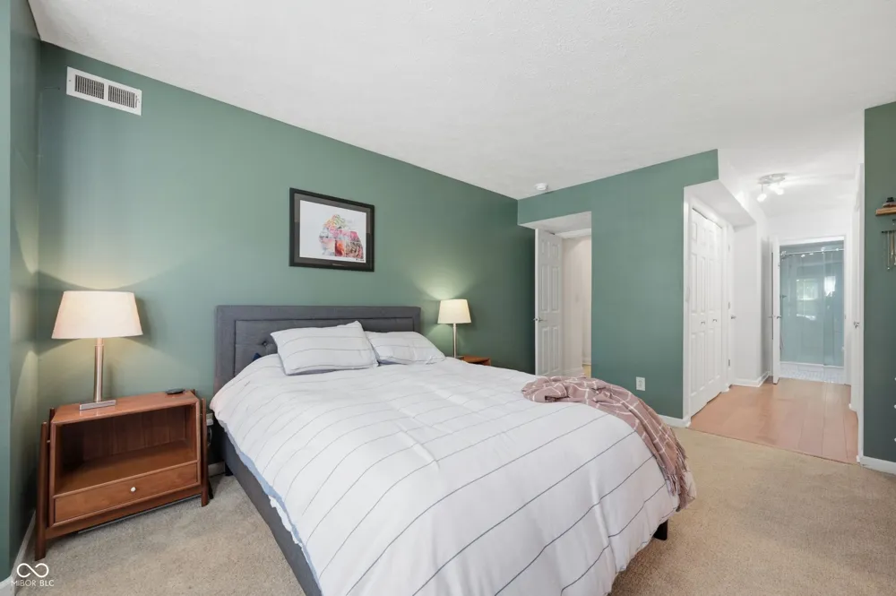 7601 Newport Bay Drive #112 Indianapolis, IN 46240