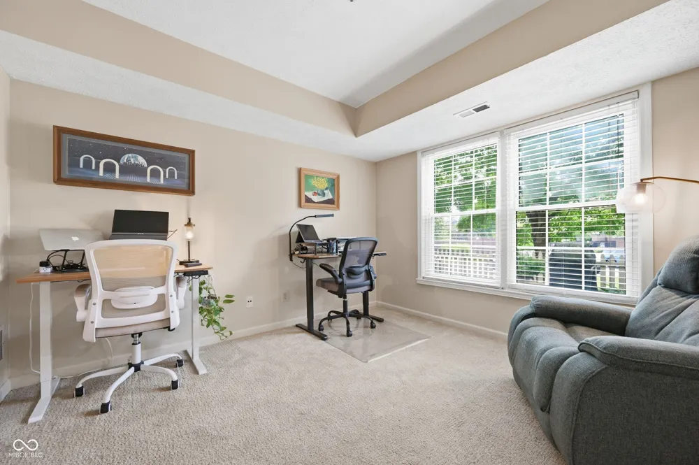 7601 Newport Bay Drive #112 Indianapolis, IN 46240