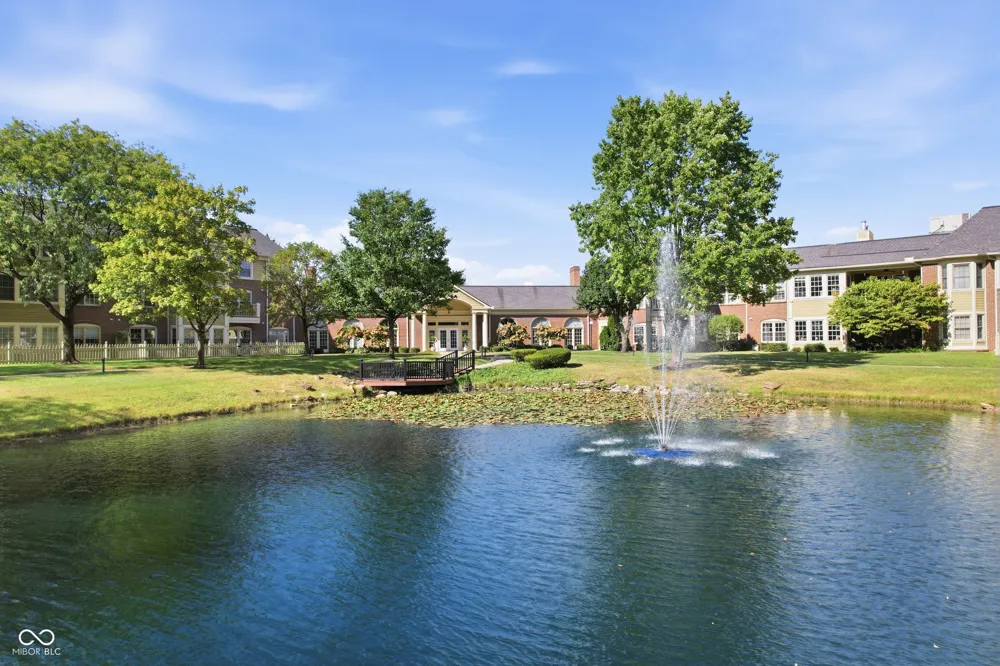 7601 Newport Bay Drive #112 Indianapolis, IN 46240
