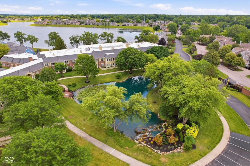 7601 Newport Bay Drive #112 Indianapolis, IN 46240