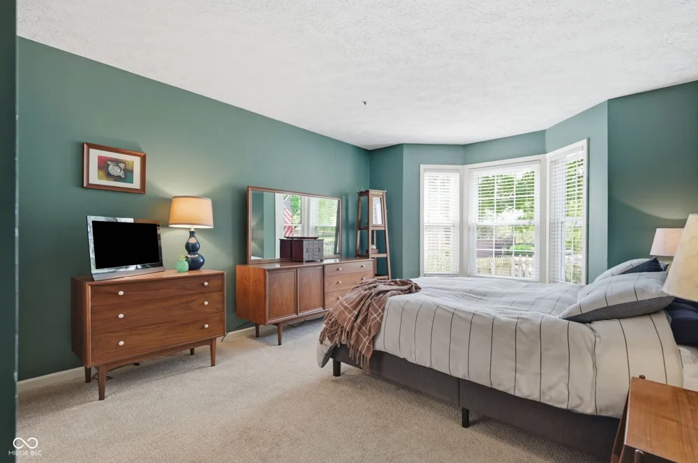7601 Newport Bay Drive #112 Indianapolis, IN 46240