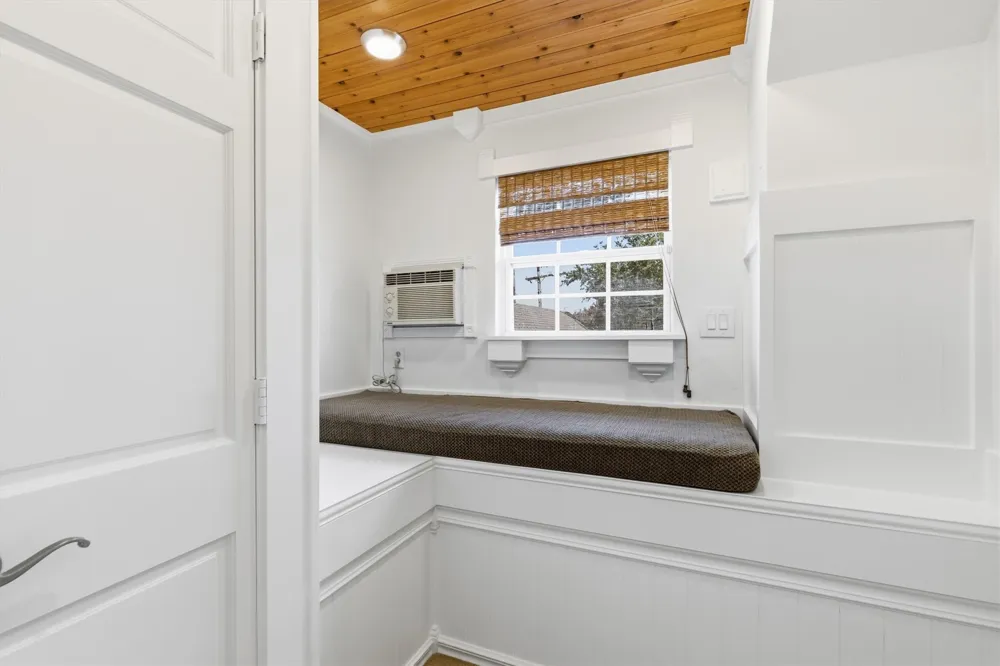 3741 Weeburn Drive Dallas, TX 75229