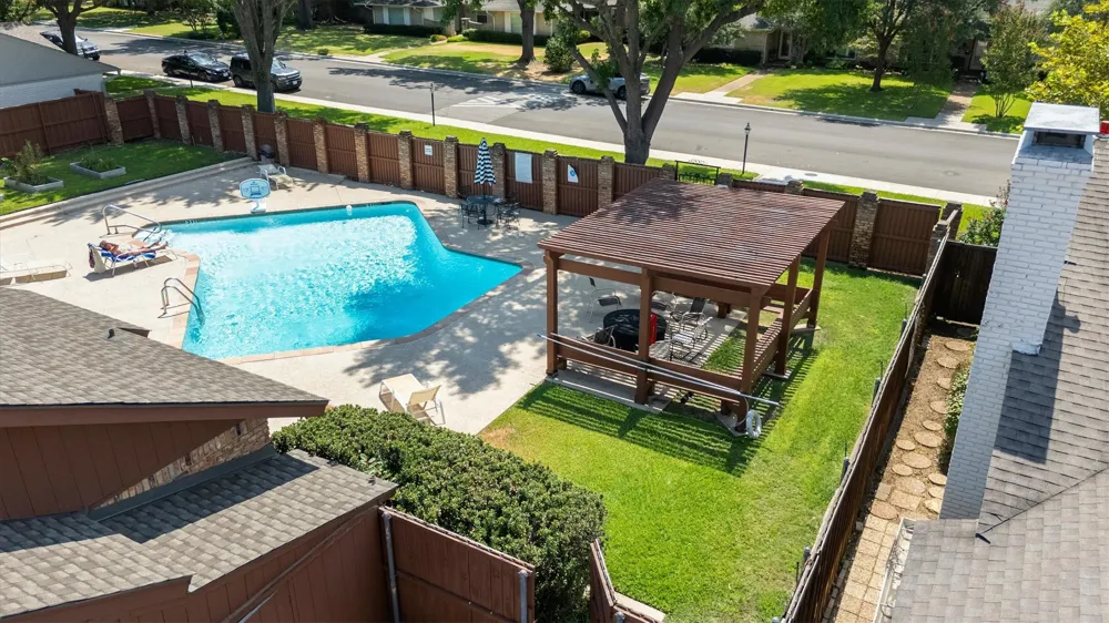 3741 Weeburn Drive Dallas, TX 75229
