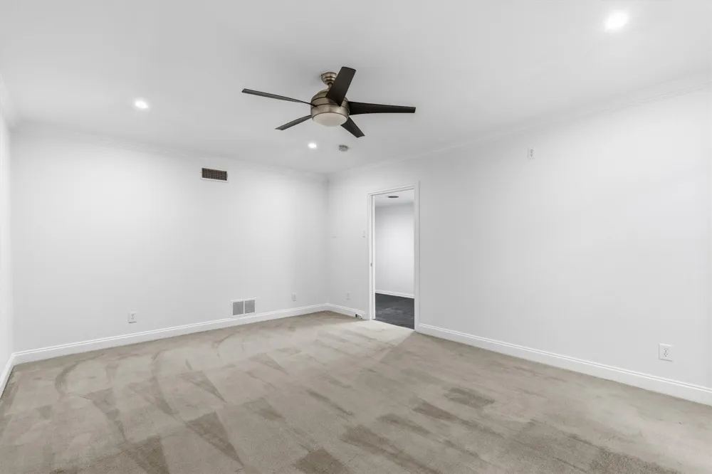 3741 Weeburn Drive Dallas, TX 75229