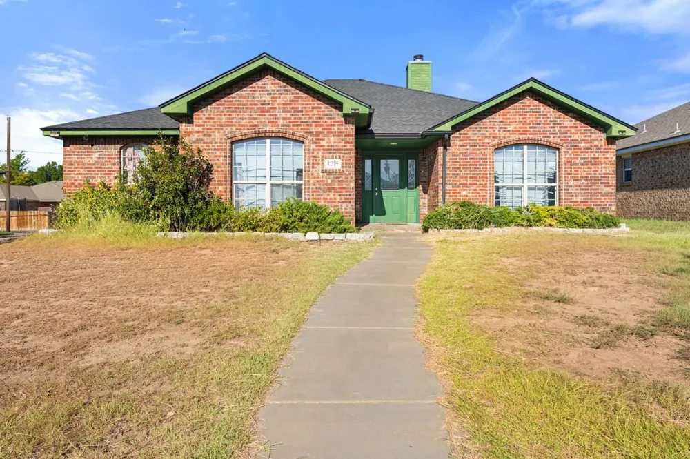 4218 Ross Street Amarillo, TX 79118