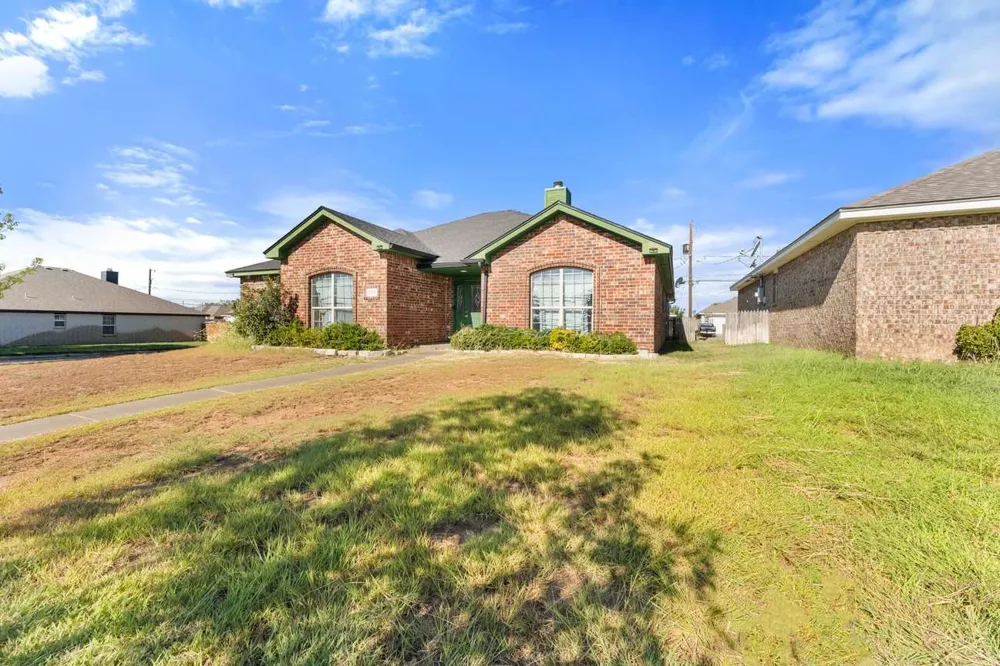 4218 Ross Street Amarillo, TX 79118