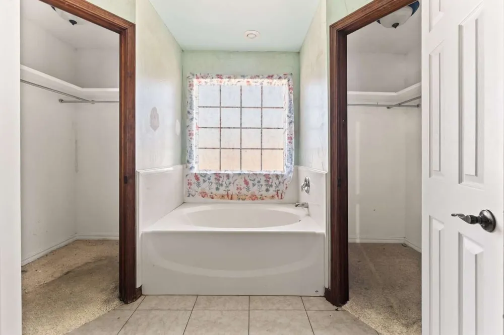 4218 Ross Street Amarillo, TX 79118