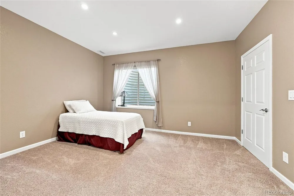 7542 Pyrite Way Castle Rock, CO 80108