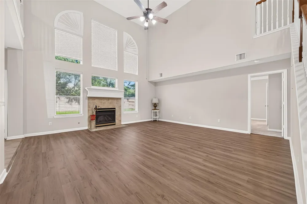 2022 Grand Willow Lane Richmond, TX 77469
