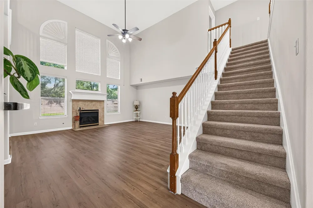 2022 Grand Willow Lane Richmond, TX 77469