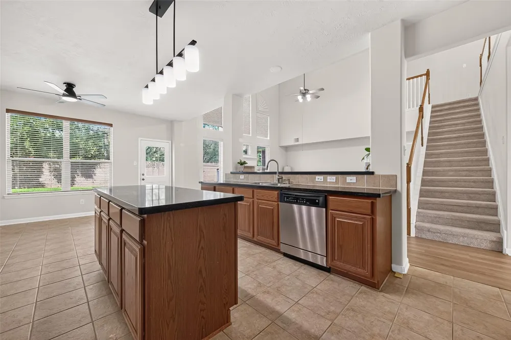 2022 Grand Willow Lane Richmond, TX 77469