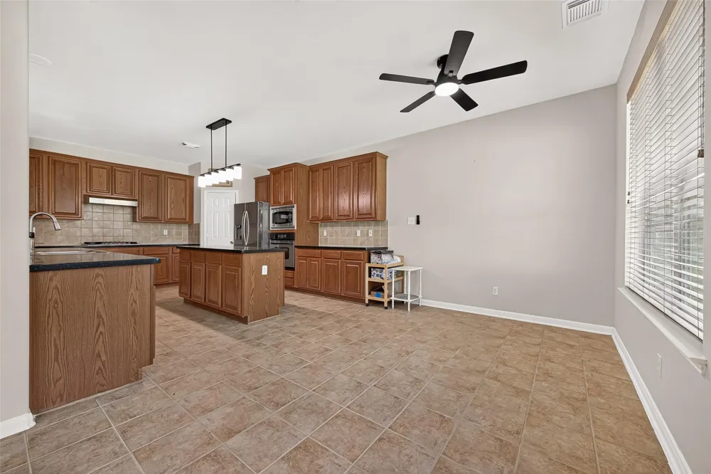 2022 Grand Willow Lane Richmond, TX 77469