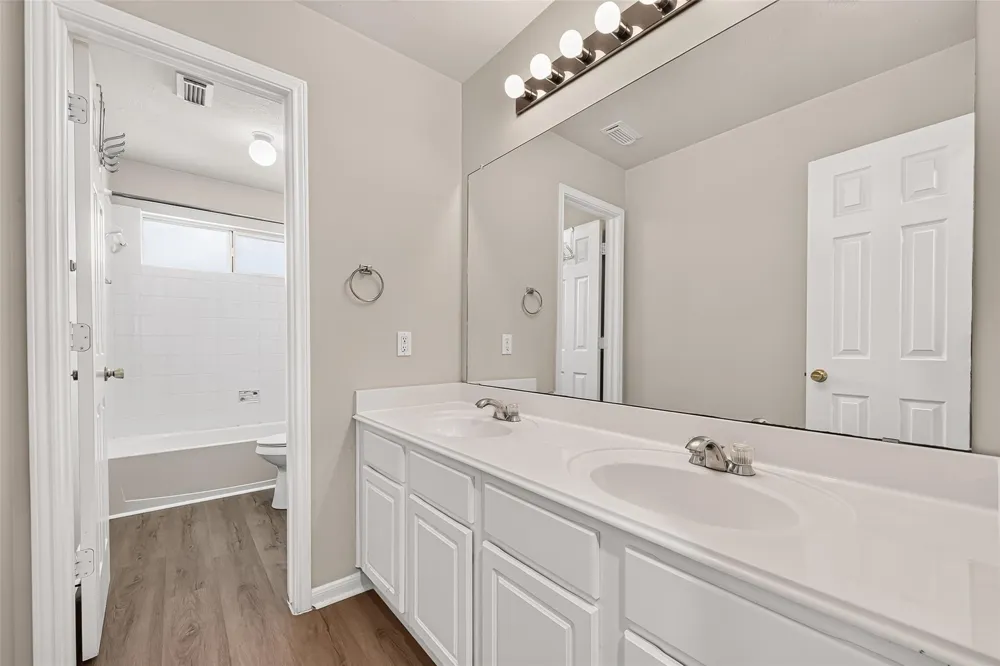 2022 Grand Willow Lane Richmond, TX 77469