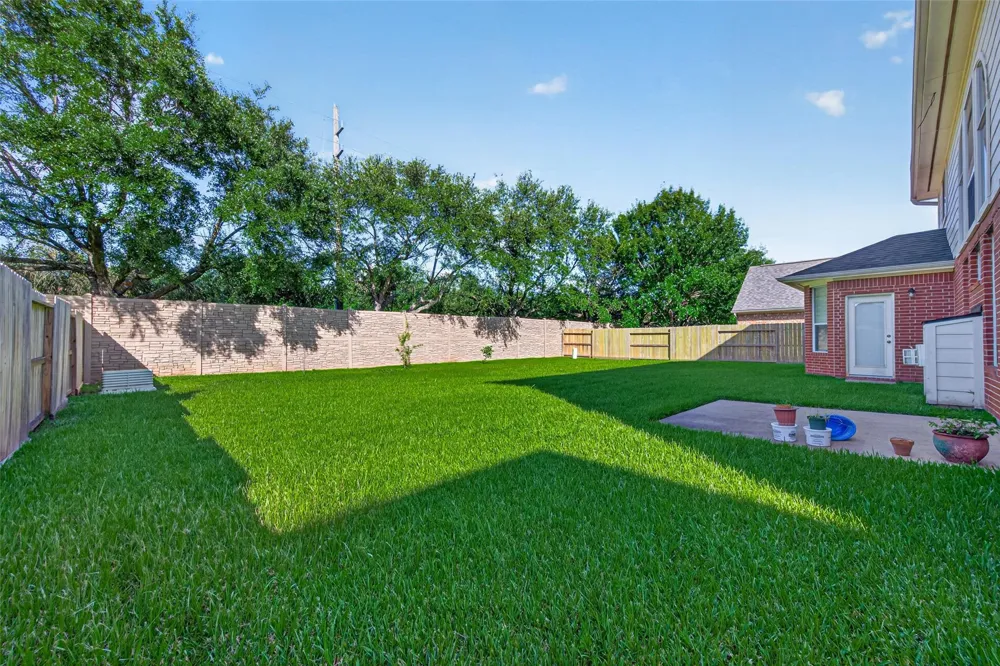 2022 Grand Willow Lane Richmond, TX 77469