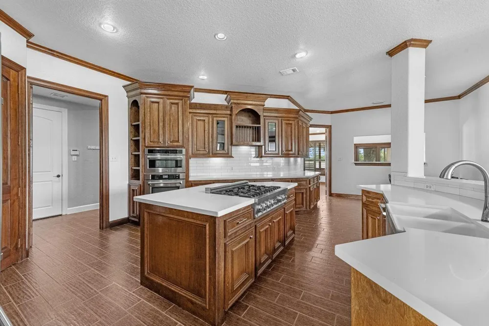 2310 Peters Road Crosby, TX 77532