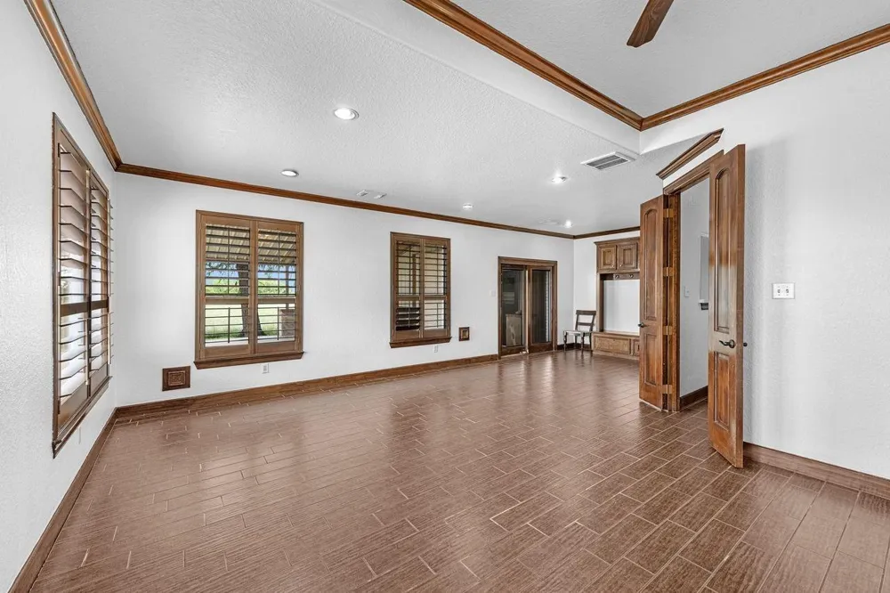 2310 Peters Road Crosby, TX 77532