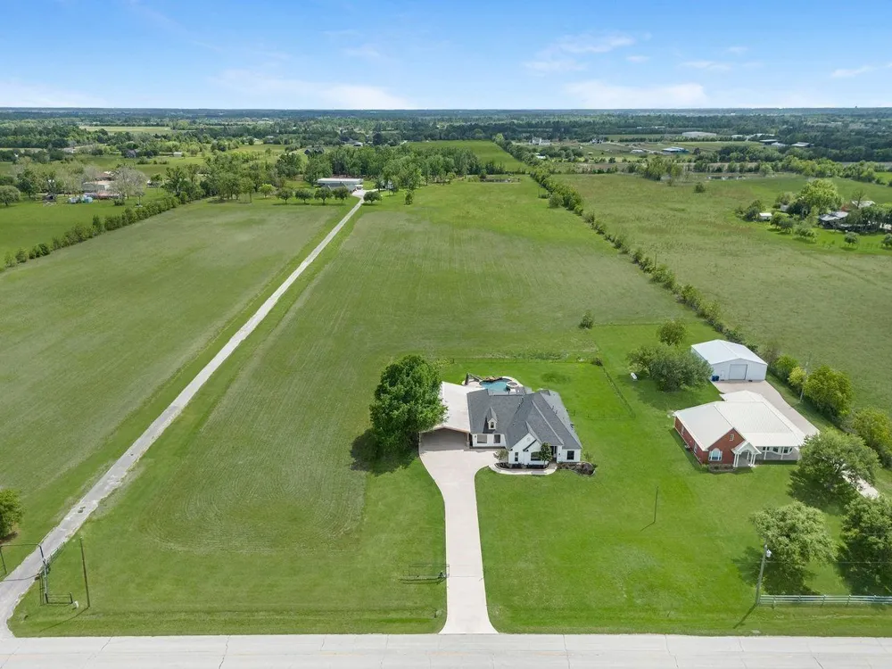 2310 Peters Road Crosby, TX 77532