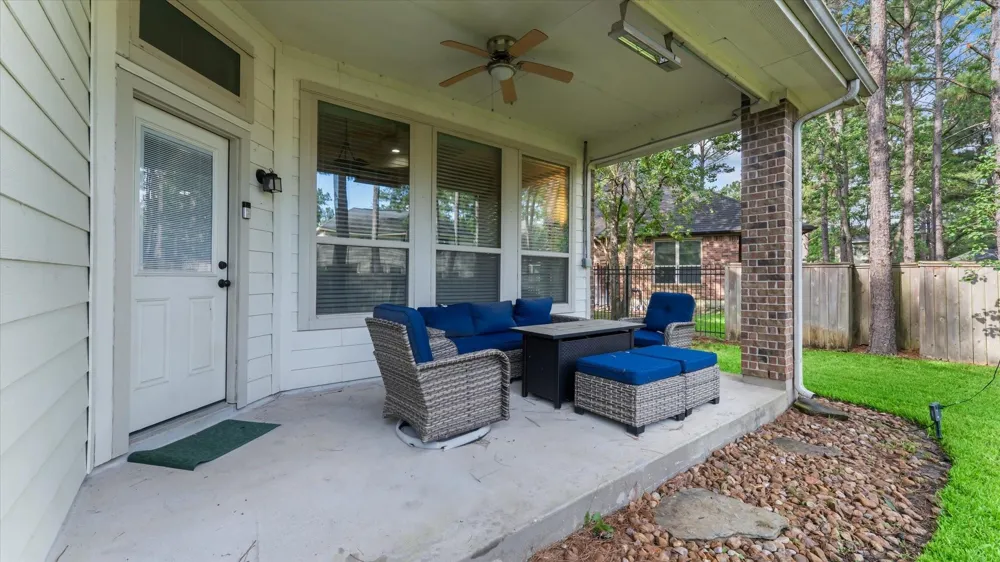 14 Painted Post Place Spring, TX 77389