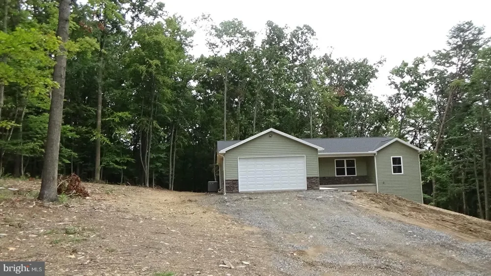 119 EAGLE LANE New Bloomfield, PA 17068