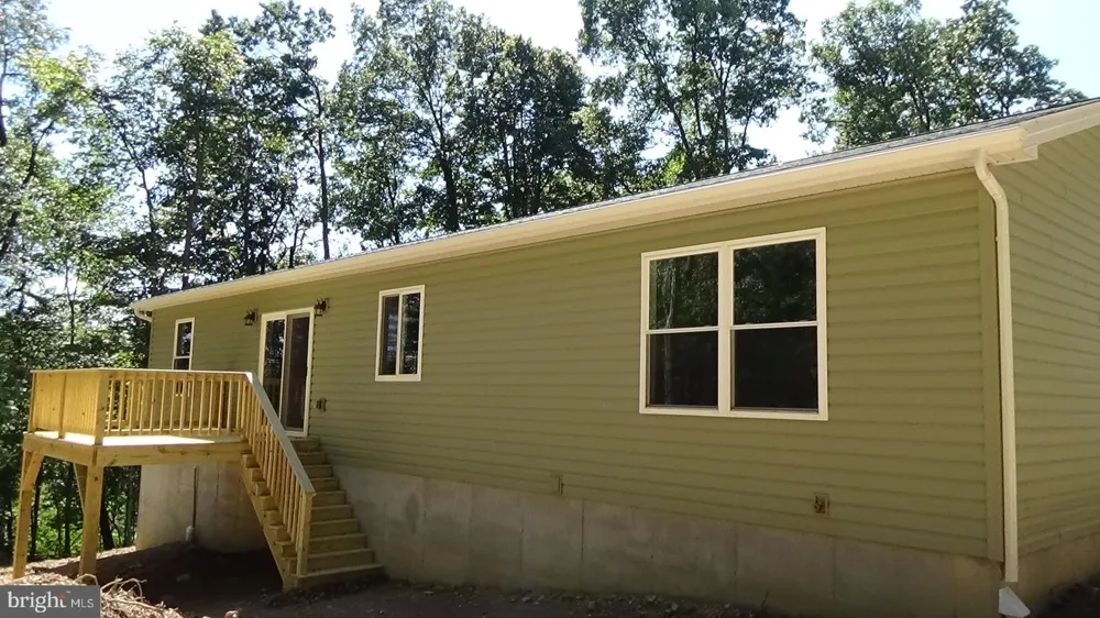 119 EAGLE LANE New Bloomfield, PA 17068