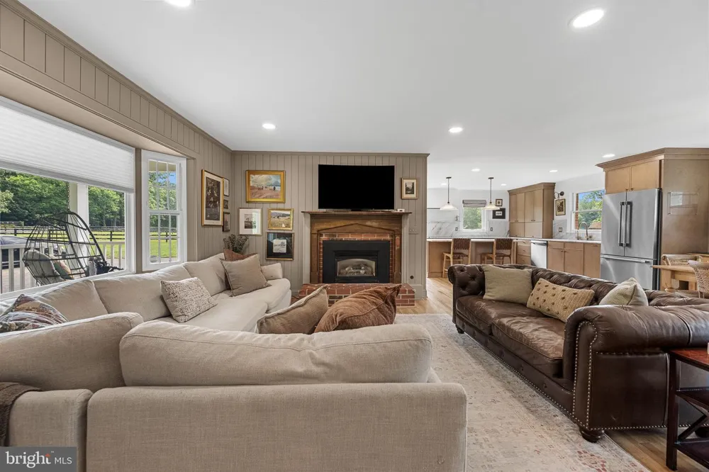 43581 LOST CORNER ROAD Leesburg, VA 20176