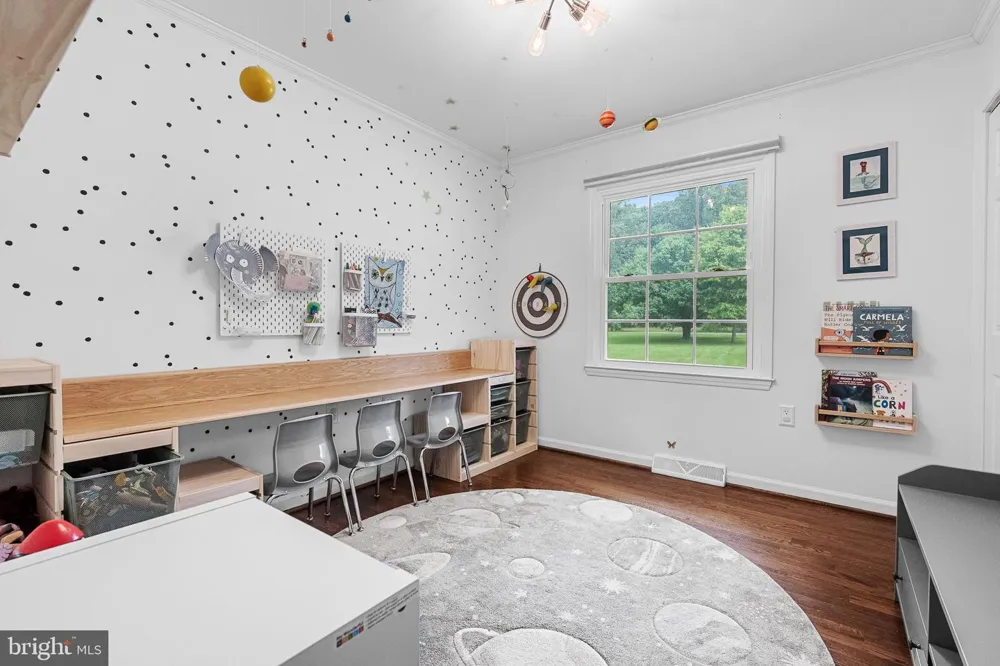 43581 LOST CORNER ROAD Leesburg, VA 20176