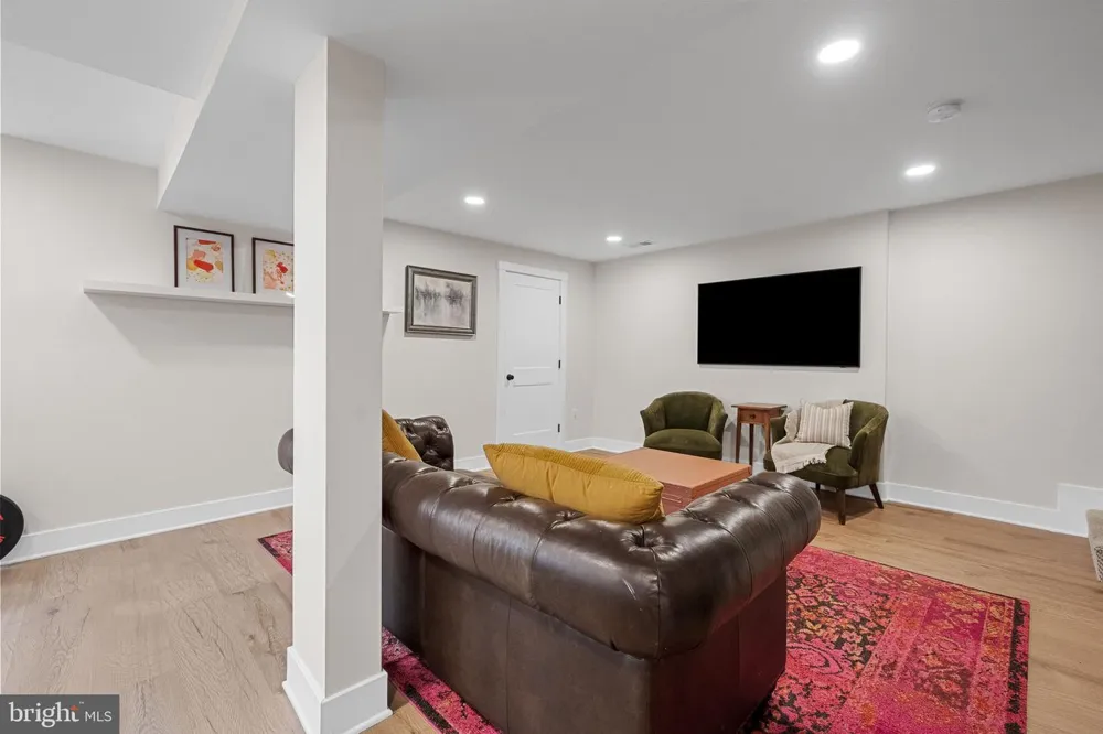 43581 LOST CORNER ROAD Leesburg, VA 20176