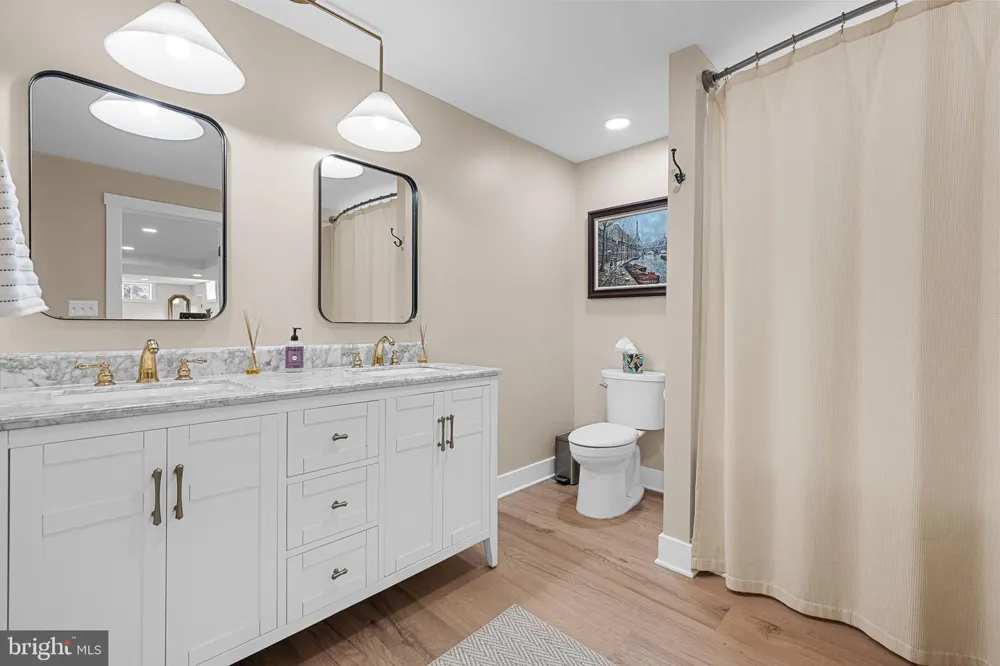 43581 LOST CORNER ROAD Leesburg, VA 20176