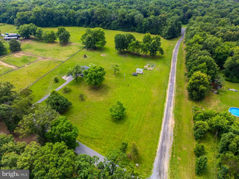 43581 LOST CORNER ROAD Leesburg, VA 20176