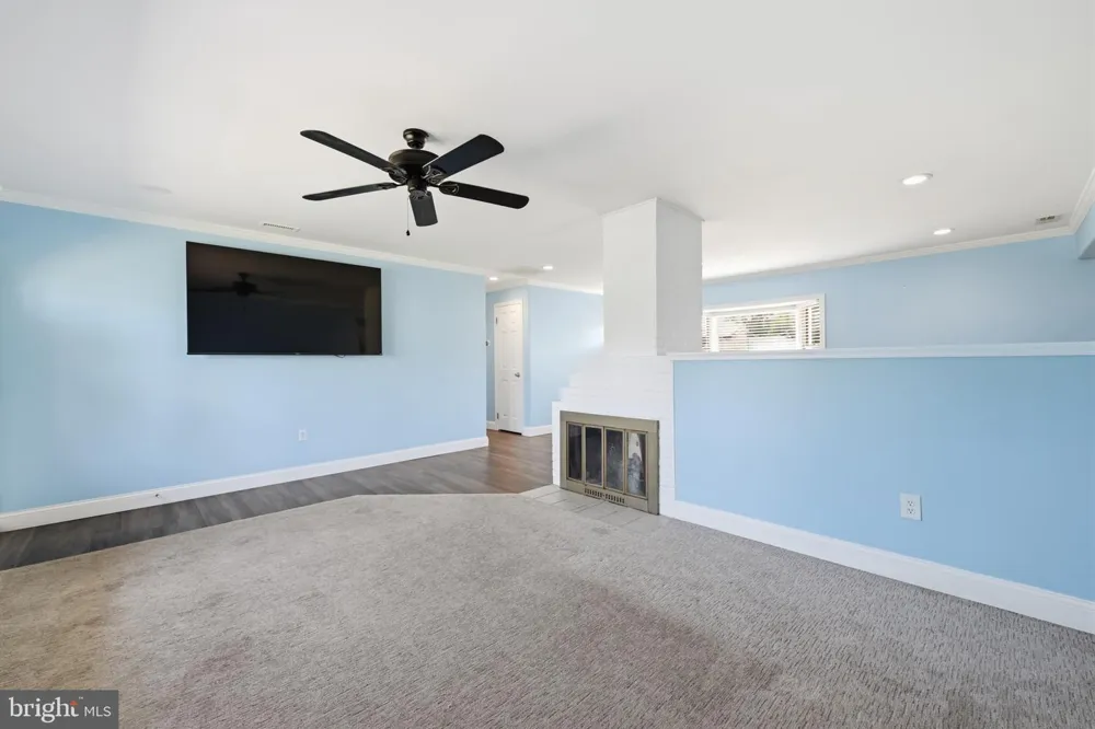 48 BEECHTREE ROAD Levittown, PA 19057