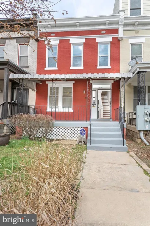 222 R STREET NE