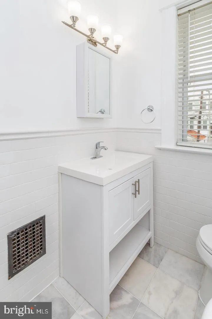 222 R STREET NE Washington, DC 20002