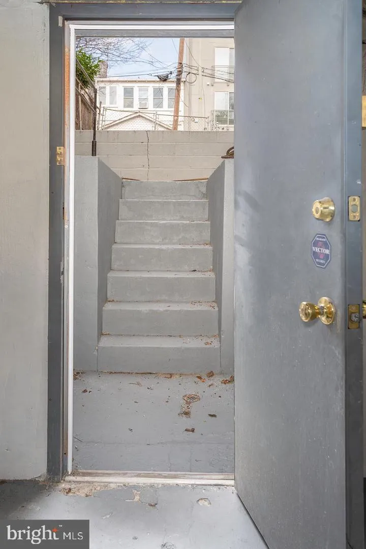 222 R STREET NE Washington, DC 20002