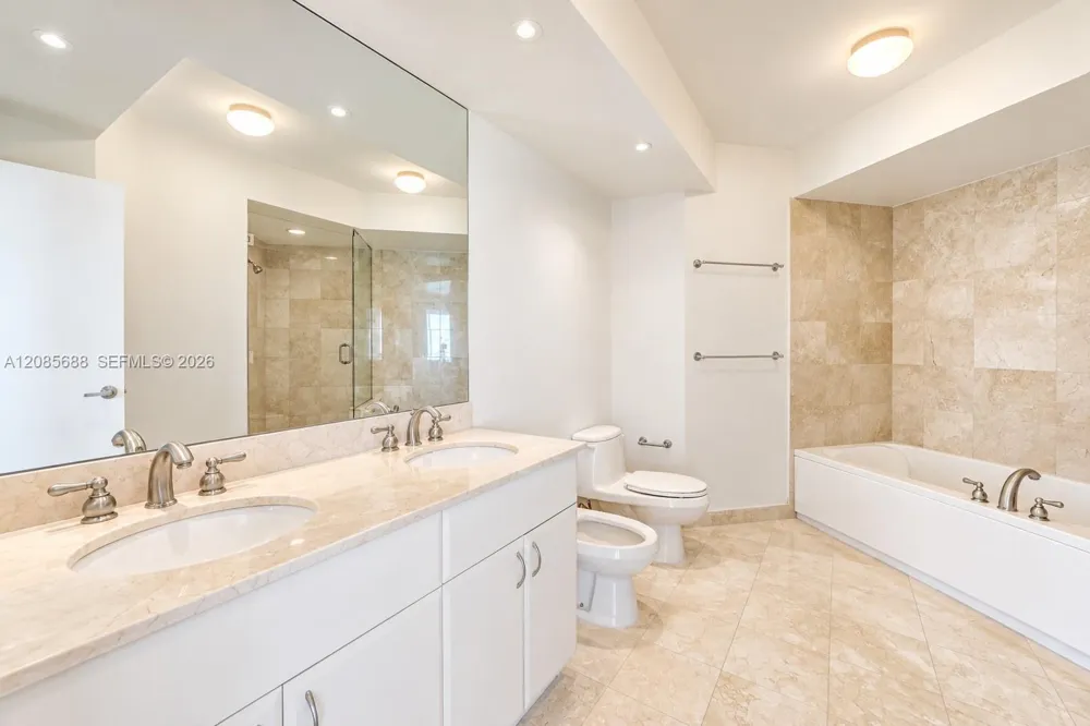 6365 Collins Ave #3403 Miami Beach, FL 33141