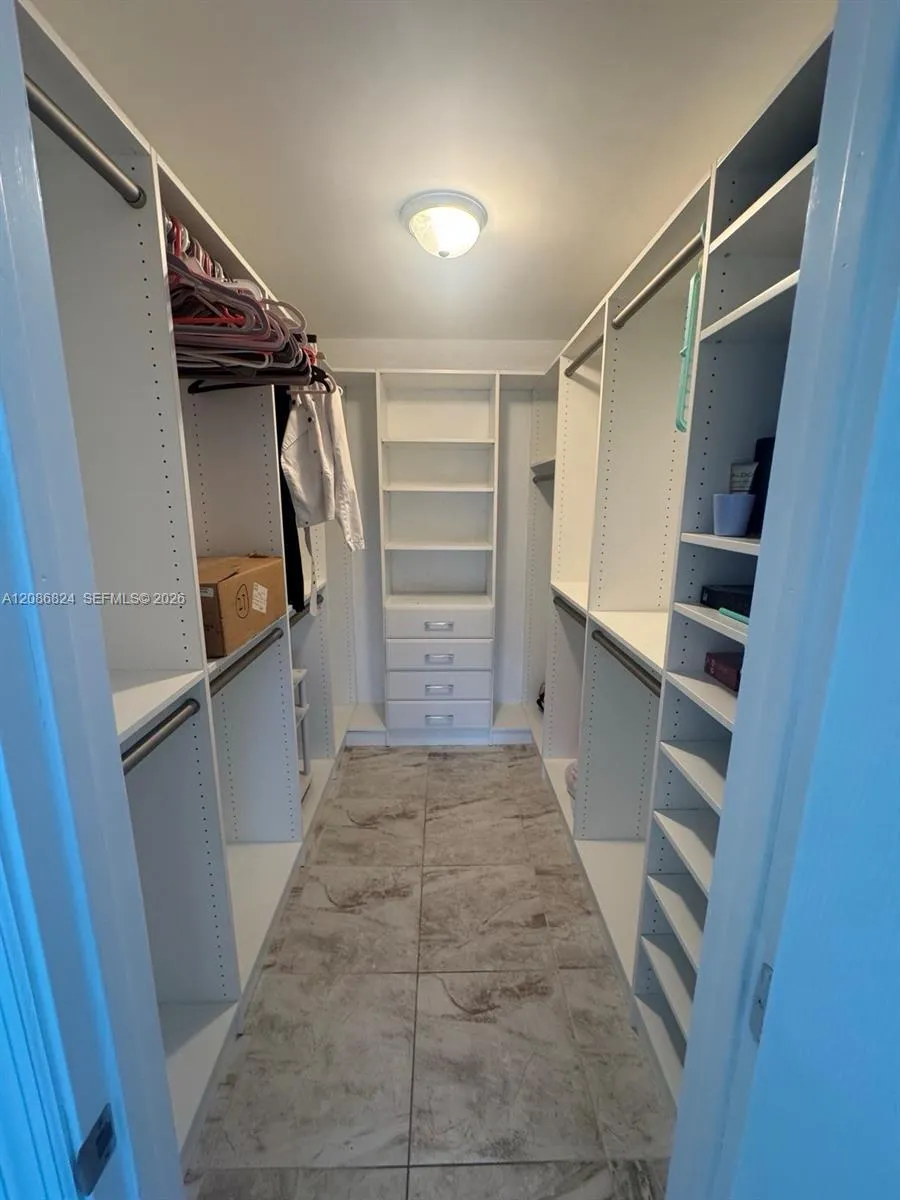 2655 Collins Ave #602 Miami Beach, FL 33140