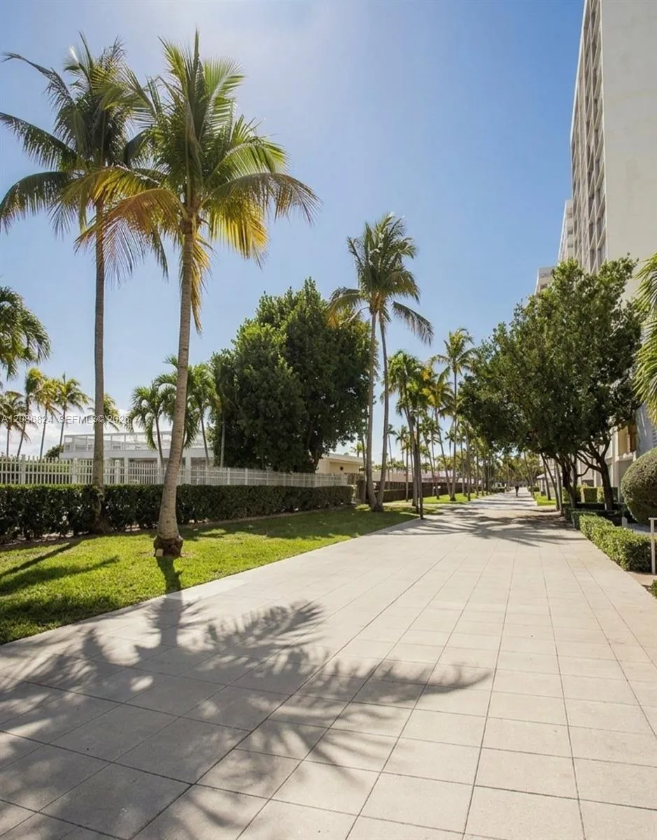 2655 Collins Ave #602 Miami Beach, FL 33140