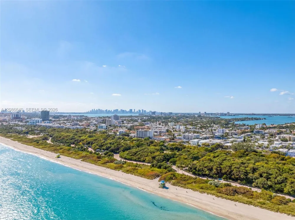 320 85th St #15 Miami Beach, FL 33141