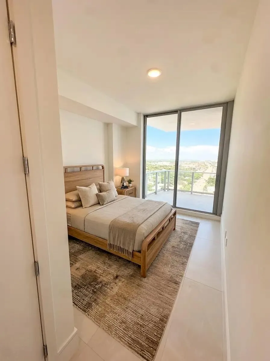 220 Lake Shore Drive #2021 Lake Park, FL 33403