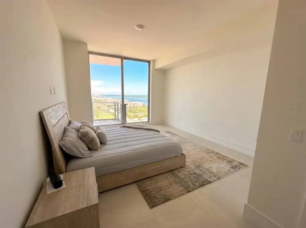 220 Lake Shore Drive #2021 Lake Park, FL 33403