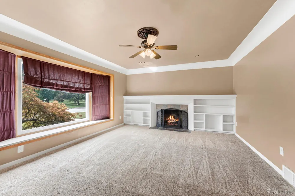 19202 Champaign Road Allen Park City, MI 48101