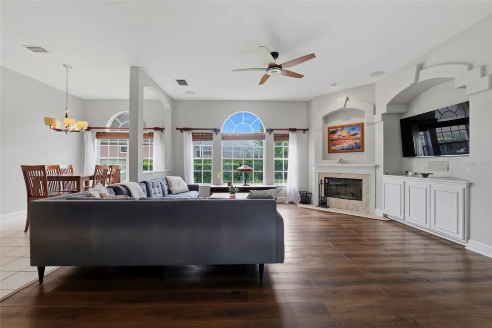 12012 BREWSTER DRIVE Tampa, FL 33626
