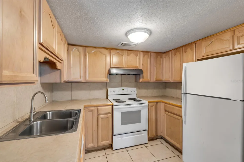 1205 16TH STREET Edgewater, FL 32132