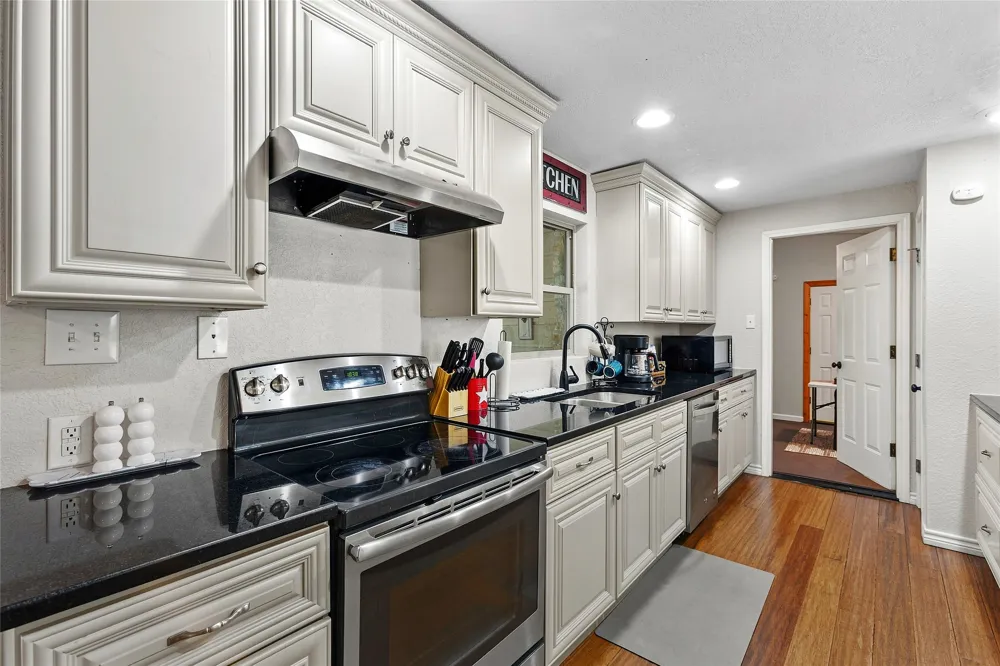 111 Merrywood Lane San Marcos, TX 78666