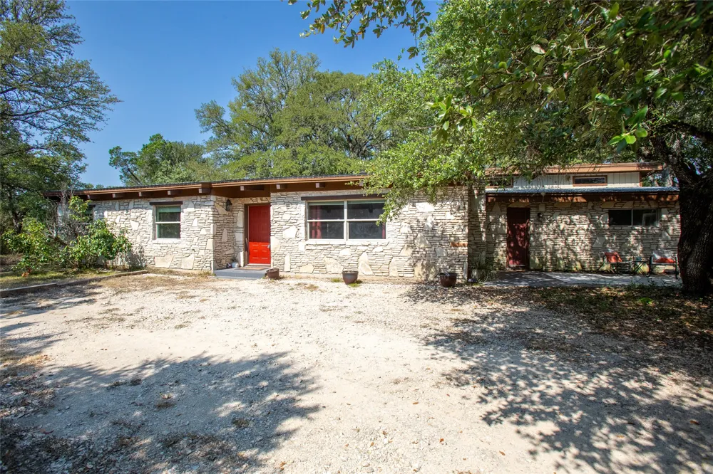 111 Merrywood Lane San Marcos, TX 78666