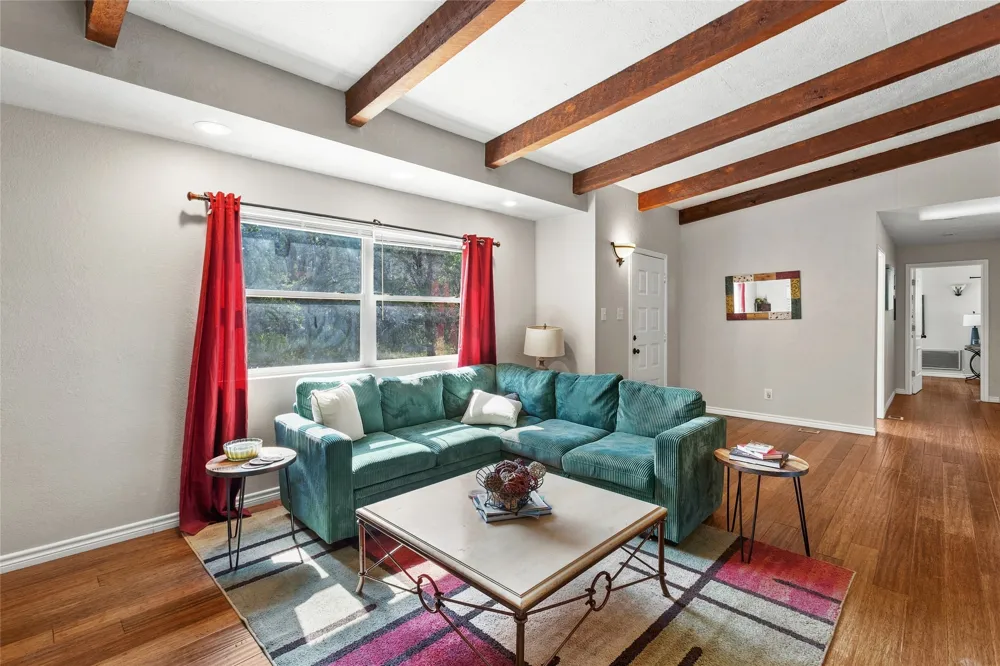 111 Merrywood Lane San Marcos, TX 78666