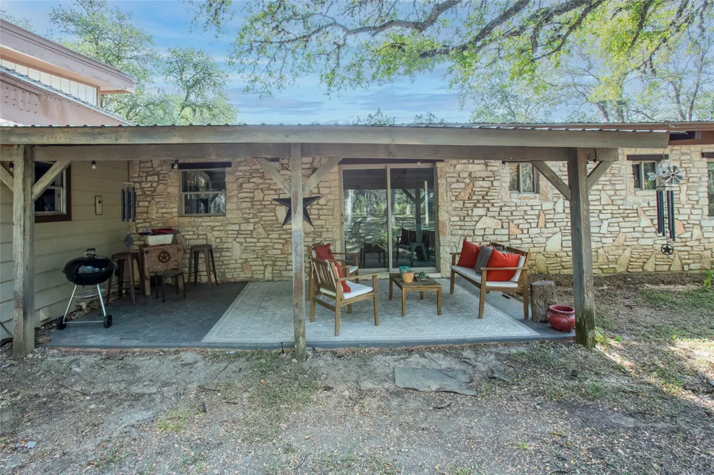 111 Merrywood Lane San Marcos, TX 78666
