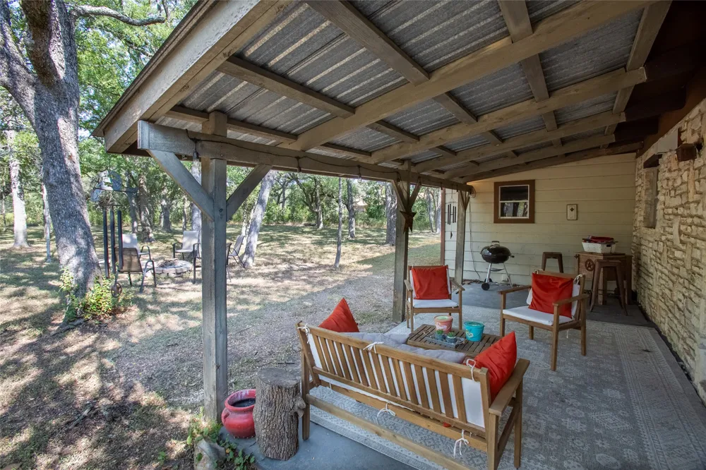 111 Merrywood Lane San Marcos, TX 78666