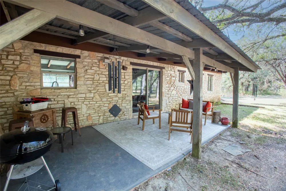 111 Merrywood Lane San Marcos, TX 78666