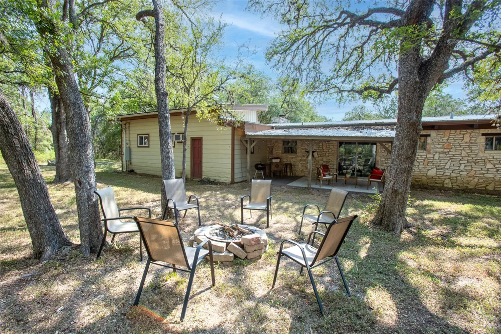 111 Merrywood Lane San Marcos, TX 78666