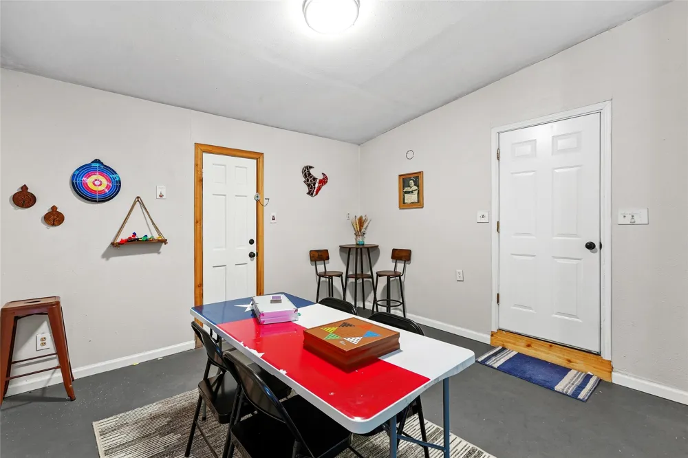 111 Merrywood Lane San Marcos, TX 78666
